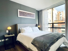 Modern 2BR in Luxury Building